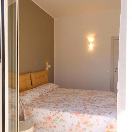 Residenza La Piazzetta Apartment *